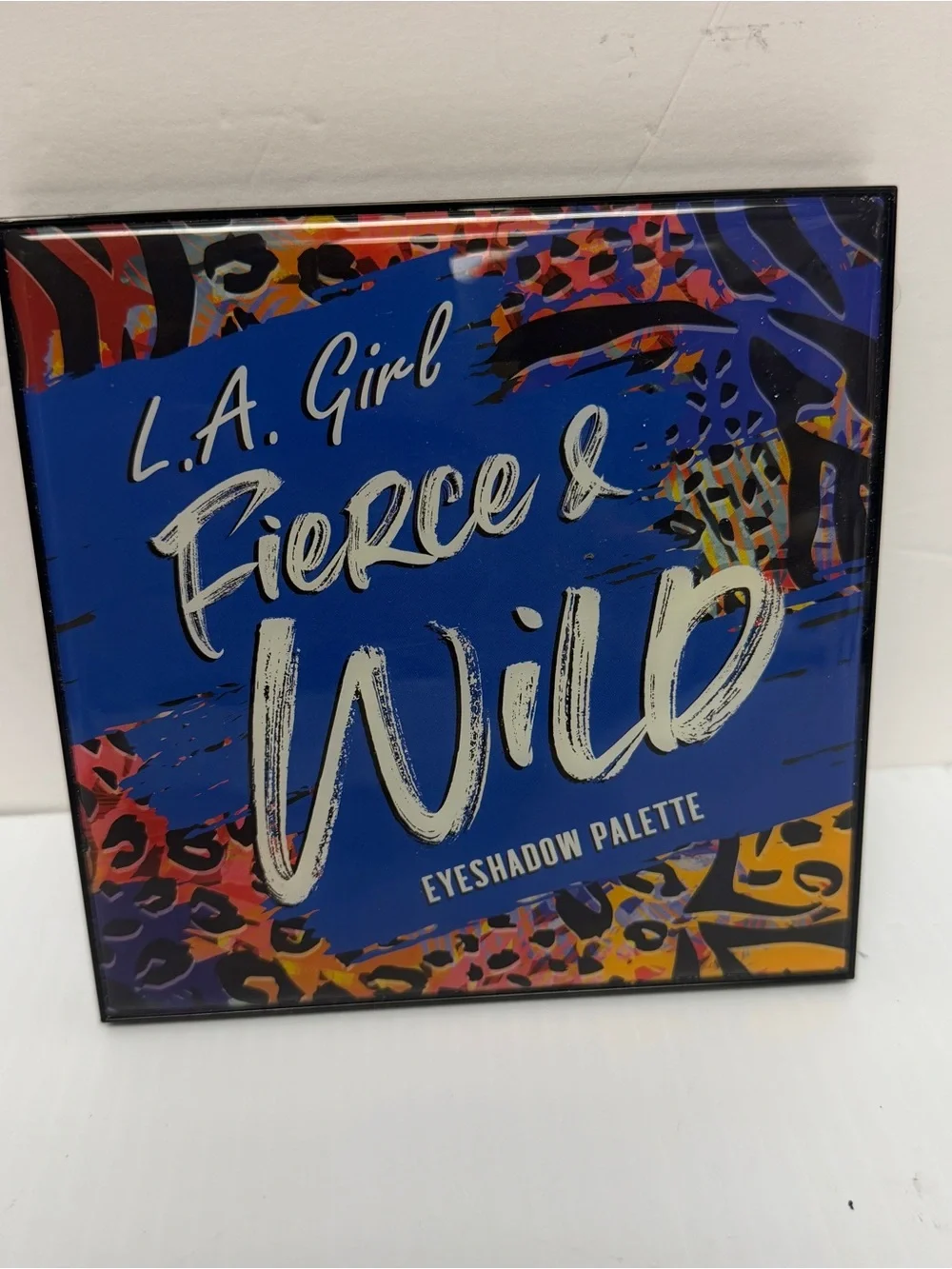 LA Girl Fierce & Wild Eyeshadow Palette - Blue, Purple, Red, Orange, Yellow